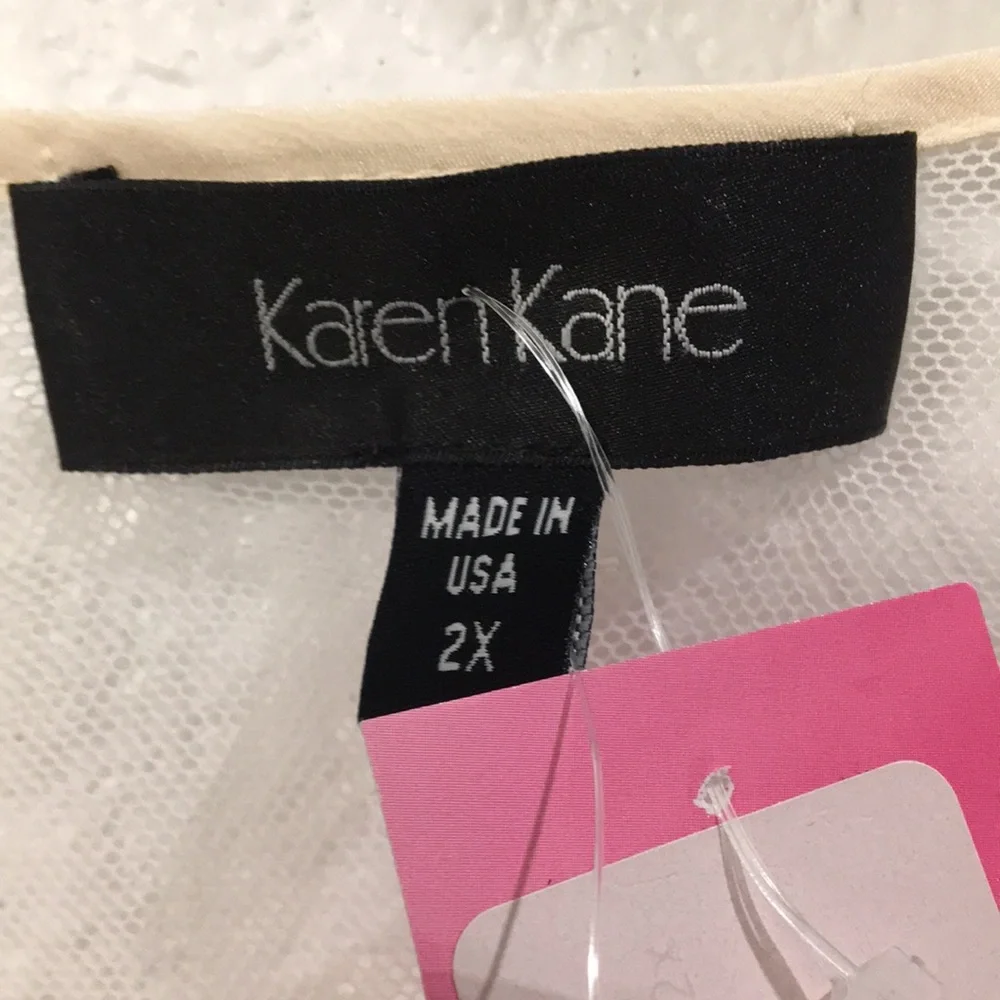 Karen Kane Blouse. - Picture 3 of 12